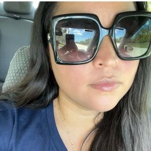 Meet your Posher, Fabiola